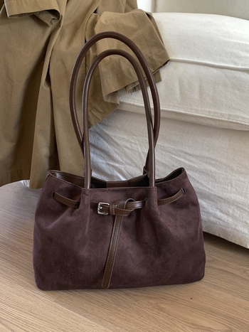 Geantă tote din PU pentru femei, formă orizontală pătrată, închidere magnetică, buzunare interne pentru telefon și documente, căptușeală din poliester