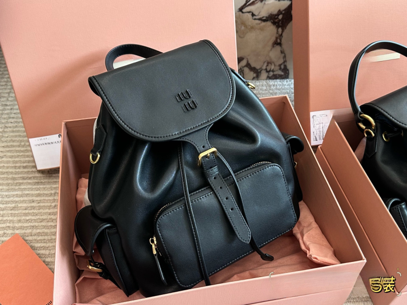 Miu original kožni ruksak, jednostavan i elegantan, retro studentski stil, za svakodnevno nošenje