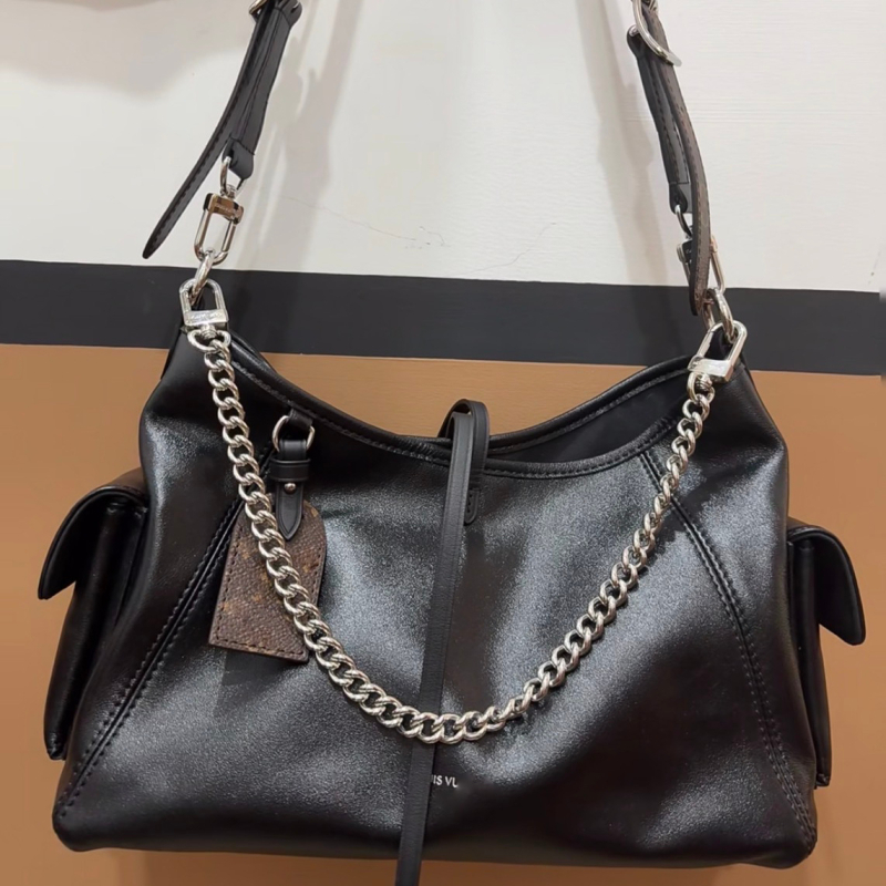 Kožna bucket crossbody torba s PU podlogom, laminiranim unutarnjim džepom na zip i dvostrukim kaiševima