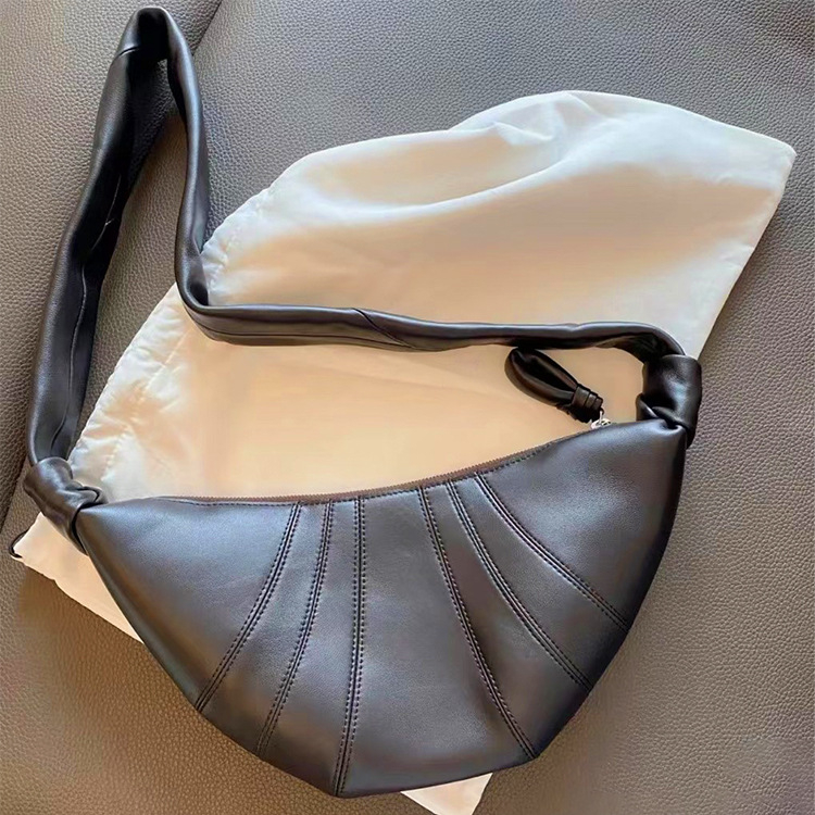 Ženska torbica od prave kože u obliku croissanta, crossbody, baguette stil, elegantna luksuzna