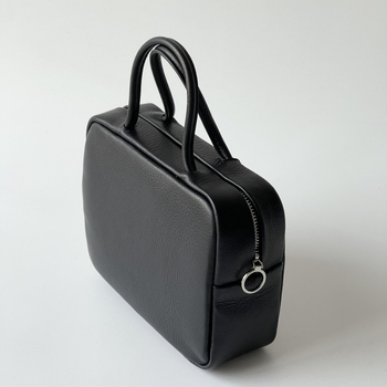 Ženska kvadratna crossbody torba od kože najviše kvalitete, uspravni oblik, zatvarač, podstava od sintetičke kože, jedan remen