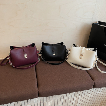 Ženska PU torba, gradski minimalistički stil, košarast oblik torbe, crossbody sa zatvaračem na zip, unutarnja džep za dokumente, s jednim remenom