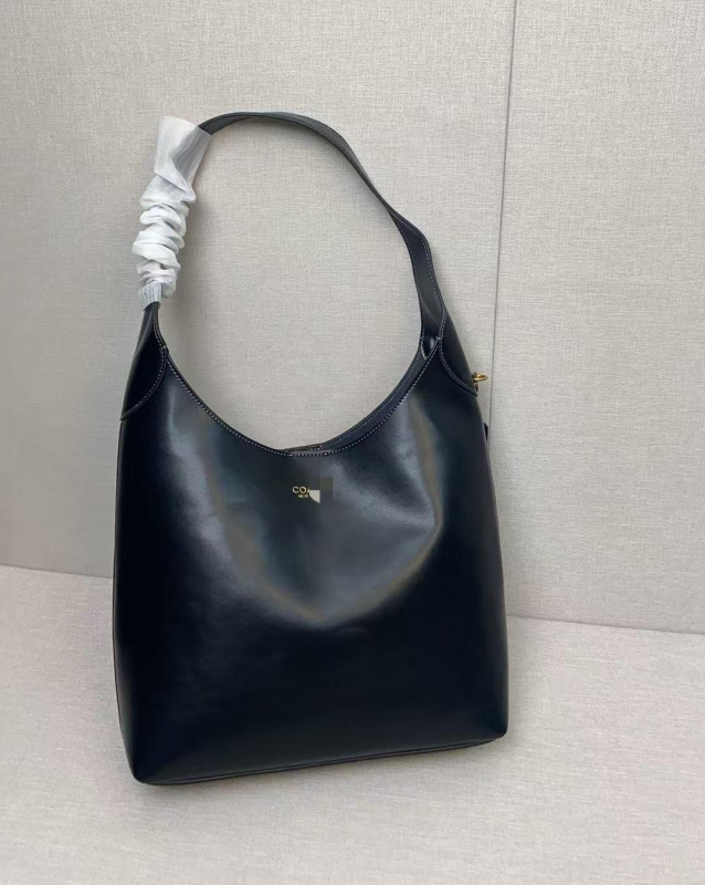 Geantă Tote din piele naturală, formă verticală pătrată, căptușeală din poliester, închidere magnetică, compartiment interior cu buzunar cu fermoar, buzunar pentru telefon și buzunar pentru ID