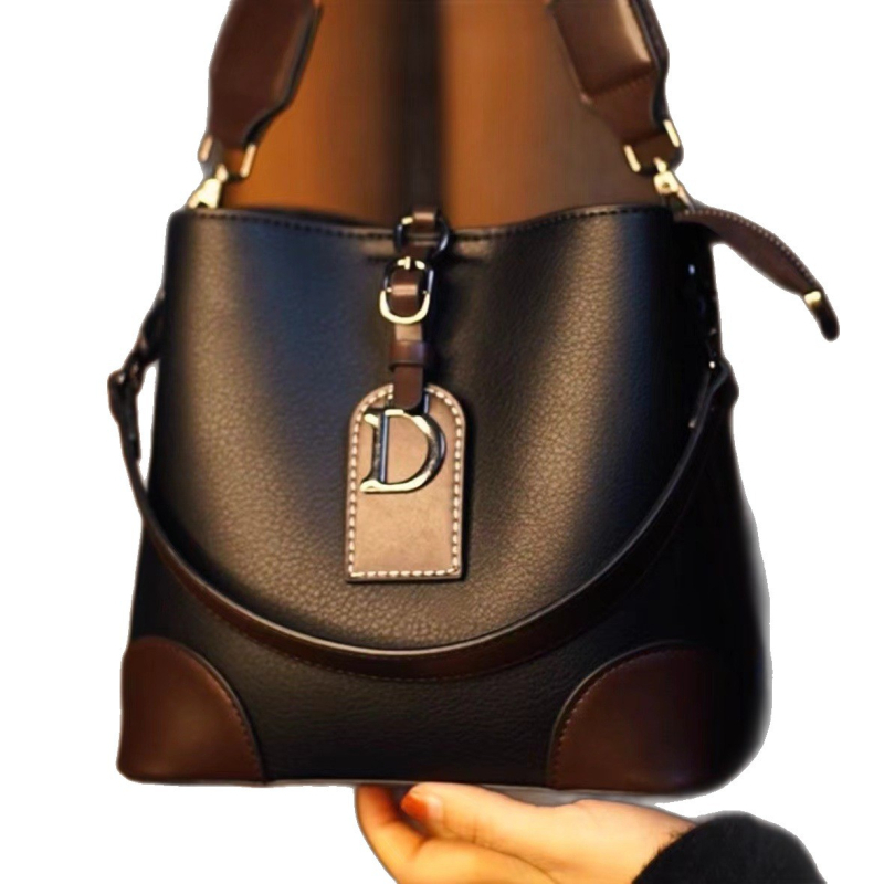 Ženska bucket bag od PU kože, horizontalni kvadratni oblik, zatvaranje na zip, veliki kapacitet, jedna naramenica