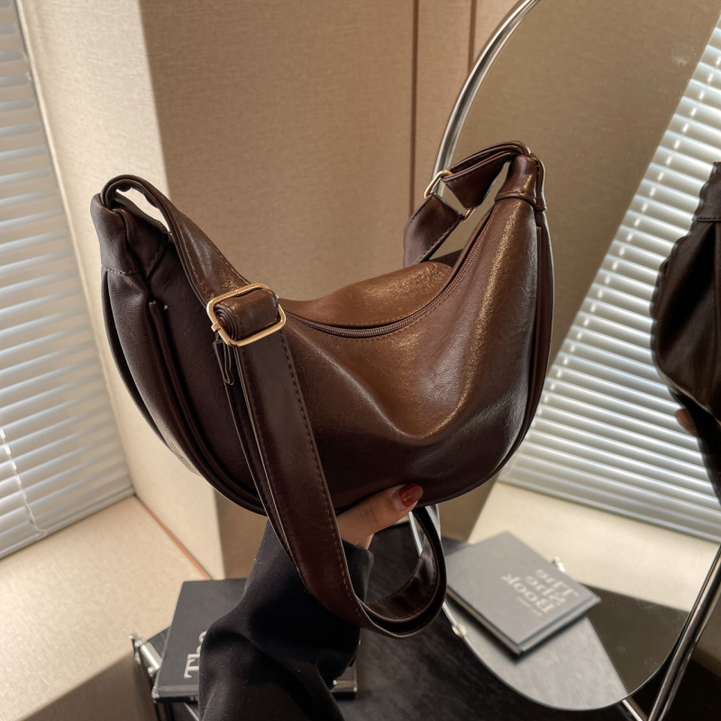 Geantă de umăr în stil Dumpling – PU, modă stradală, închidere cu fermoar, căptușeală poliester, buzunar intern pentru telefon, cu bretea unică, Iarna 2024