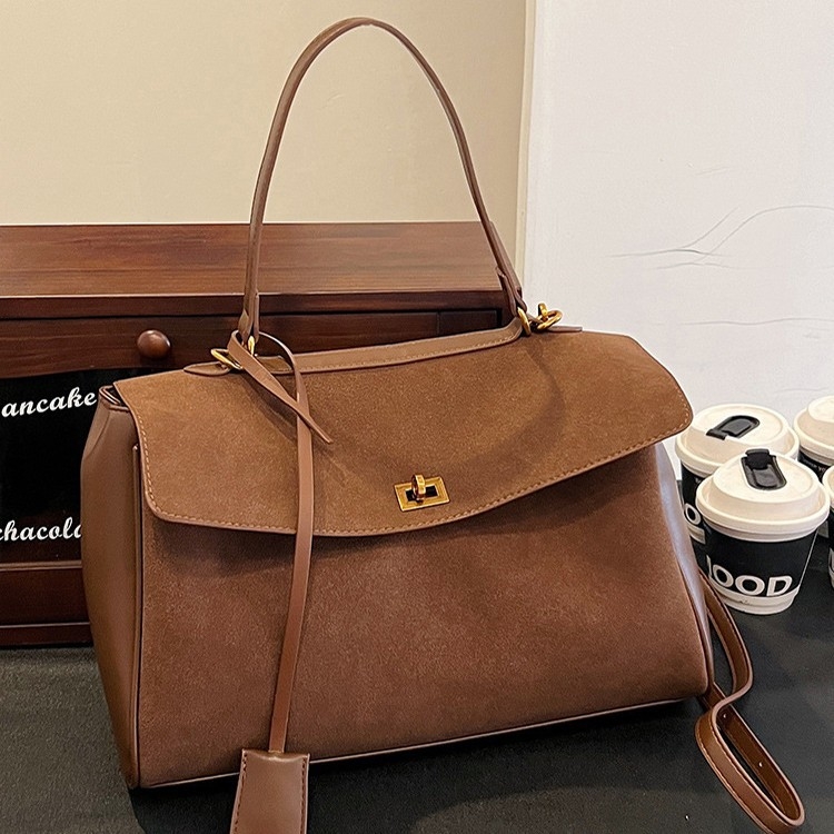 Geantă tote din PU pentru afaceri cu căptușeală din nailon, formă orizontală pătrată, închidere cu lacăt, buzunare interioare: fermoar, telefon și ID, două mânere