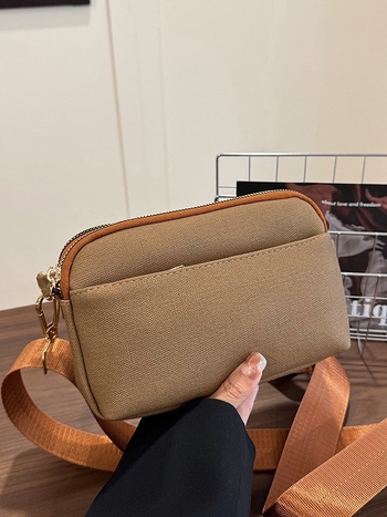 PU crossbody torba – kvadratnog oblika, zatvarač, unutarnji džepovi za telefon i dokumente, jedan remen, svakodnevna upotreba