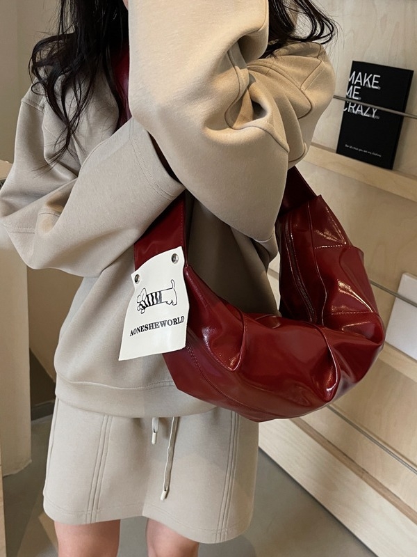 Női PU bőrből készült Dumpling táska, vízszintes négyszög alakú, cipzáras záródás, telefon zseb, poliészter bélés