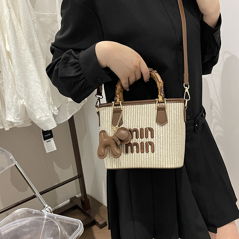 Torba preko ramena u obliku kante od PU kože, gradski stil, zatvarač, polyester podstava, jedna naramenica, jesen 2025
