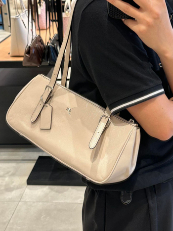 Kou obitelj Asher kožna bowling torba baguette, uljem obrađena koža, vintage dizajn, torba za rame i ručna torba, gradski retro stil, proljeće 2025