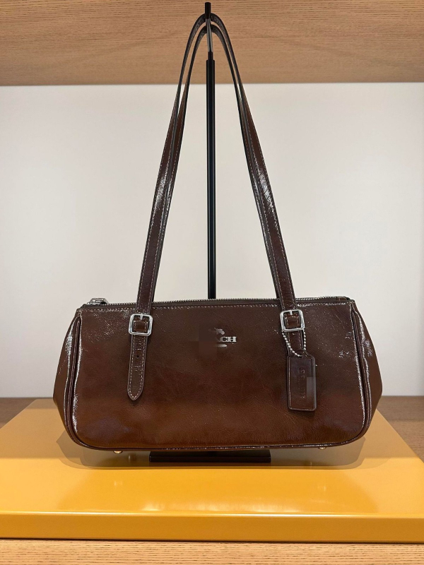 Kou obitelj Asher kožna bowling torba baguette, uljem obrađena koža, vintage dizajn, torba za rame i ručna torba, gradski retro stil, proljeće 2025