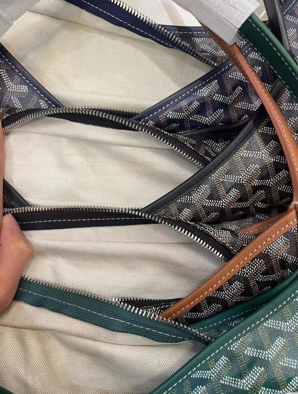 Torba tote od prave kože, hobó stil, zatvaranje zipom, platnena podstava, unutarnji pretinci s džepom na zip i pretinac za telefon