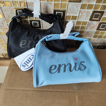 Női városi crossbody táska – Oxford anyagból, kagyló alakú forma, cipzáras zárás, laptopzseb