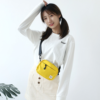 Ženska crossbody torba od oxford platna, torba za mobitel, horizontalan kvadratni oblik, zatvarač, najlonska podstava, brend Plain Story