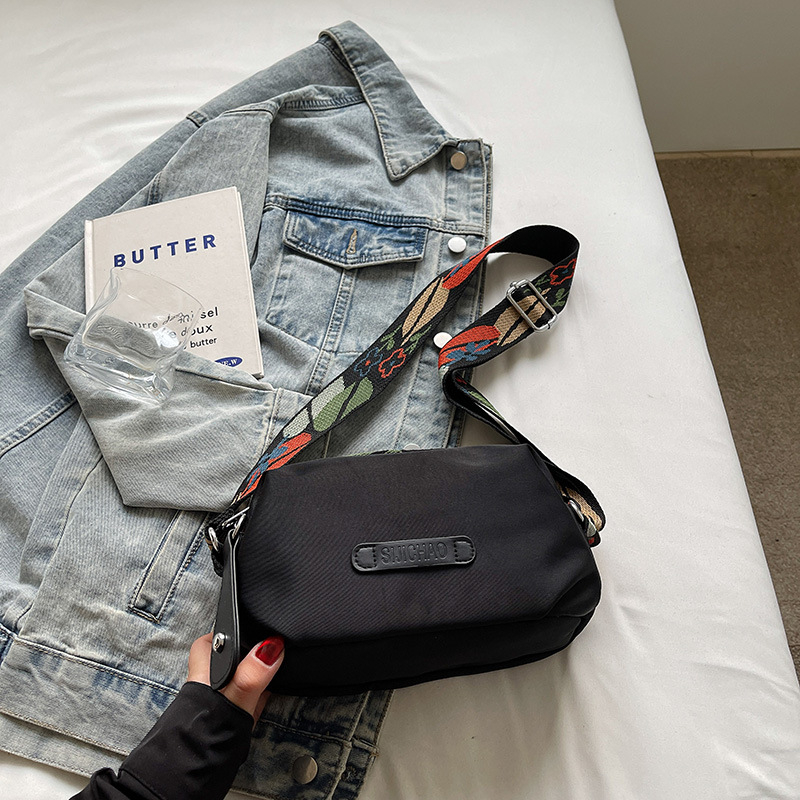 Unisex torba preko ramena od Oxford platna, horizontalnog kvadratnog oblika, zatvarač
