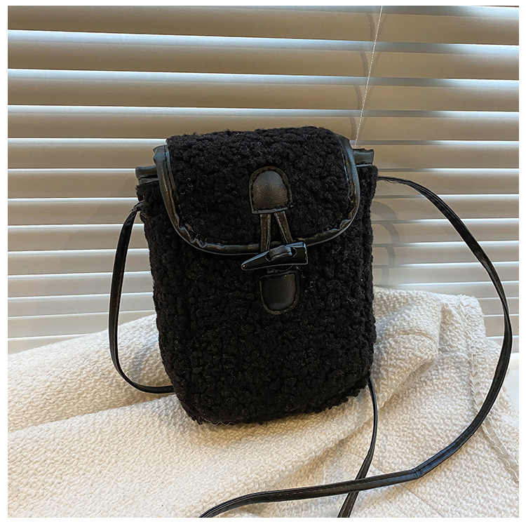 Velurova crossbody torbica s vertikalnim kvadratnim oblikom, kopča kukom, Oxford podstava