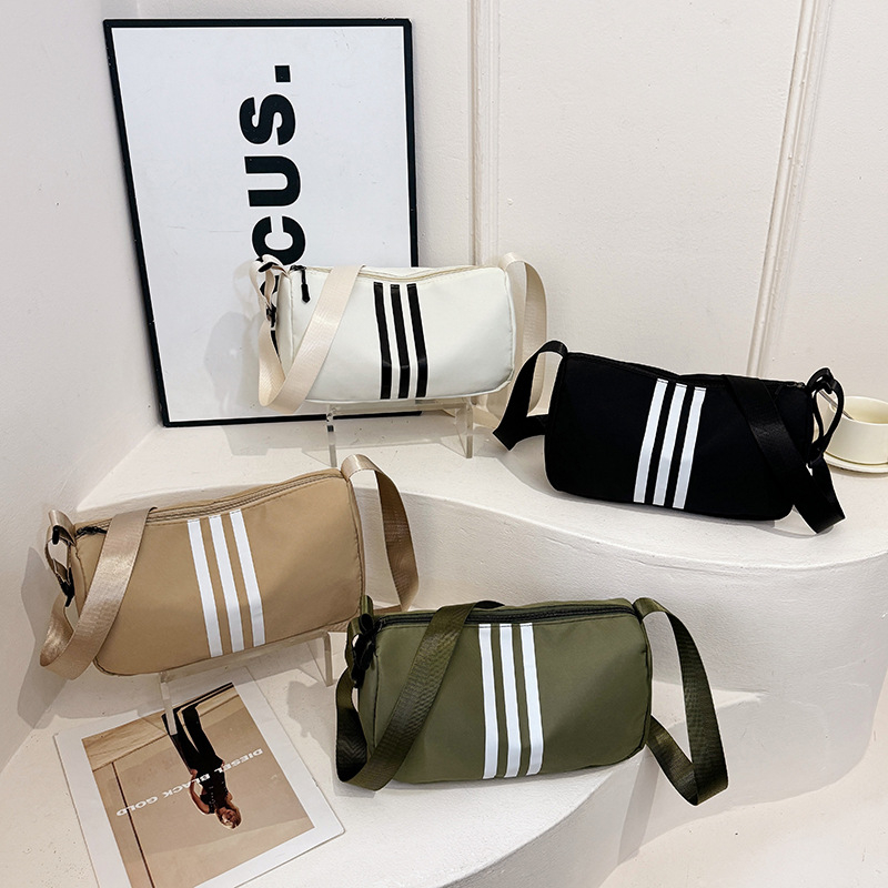 Hua shiyu Torba preko ramena u street fashion stilu od Oxford tkanine, vodoravni kvadratni oblik, zatvaranje zatvaračem, ID džep