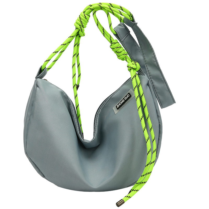 Crossbody torba u urbanom stilu dumpling oblika, Oxford platno, podstava od najlona, zatvarač, jedna naramenica, za svakodnevnu upotrebu