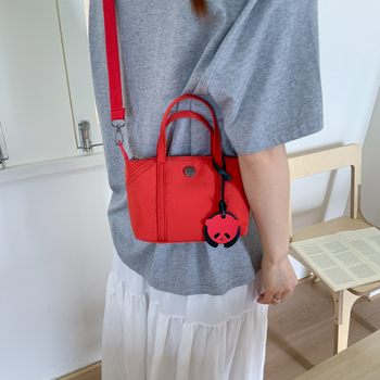2025 nova ženska dumpling torba s privjeskom, džepom za telefon, mala crossbody/ramena torba