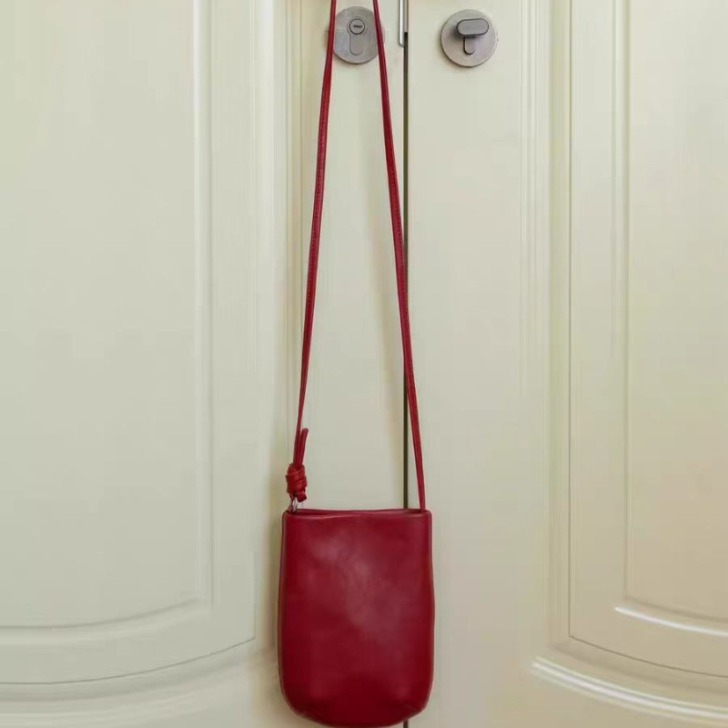 Geantă crossbody pentru telefon, stil urban minimalist, material PU, formă pătrată verticală, închidere magnetică, căptușeală Oxford