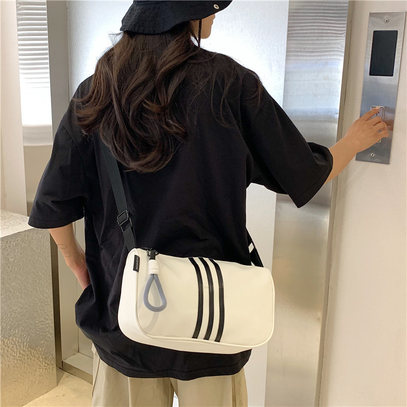 Korejskog stila crossbody torba s vodoravnim kvadratnim siluetom, Oxford tkanina, zatvarač, džep za telefon i dokumente