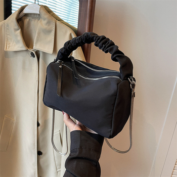 Torba Tote — ulični stil, Oxford platno, zatvarač, vodoravni kvadratni oblik, s jednom naramenicom