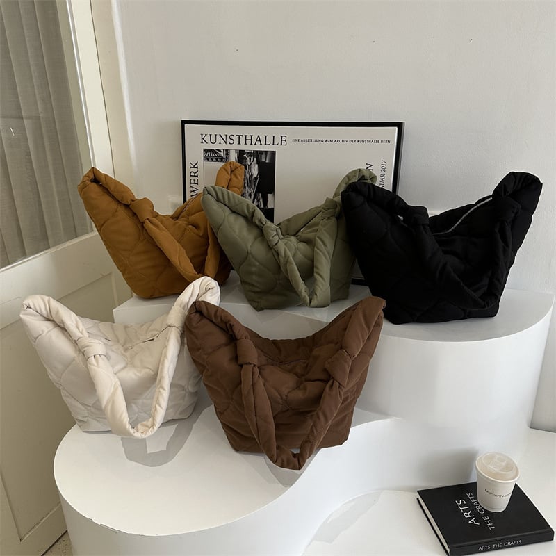 Crossbody torba (Oxford tkanina; vodoravni kvadratni oblik; zatvarač; podstava od poliestera; džep za mobitel)