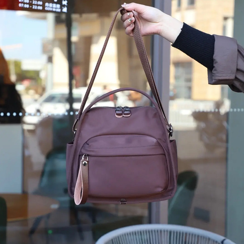 Jun Ming Női Oxford anyagú crossbody táska — Szabadidős utazási stílus, vízszintes négyzet alak, cipzáras záródás, poliészter bélés, belső rekeszek (cipzár, telefon, ID)