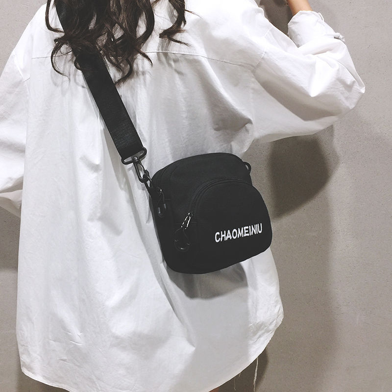 Crossbody torba s urbanim minimalističkim stilom, od Oxford platna, kvadratnog oblika, sa jednom trakom, za dnevnu upotrebu