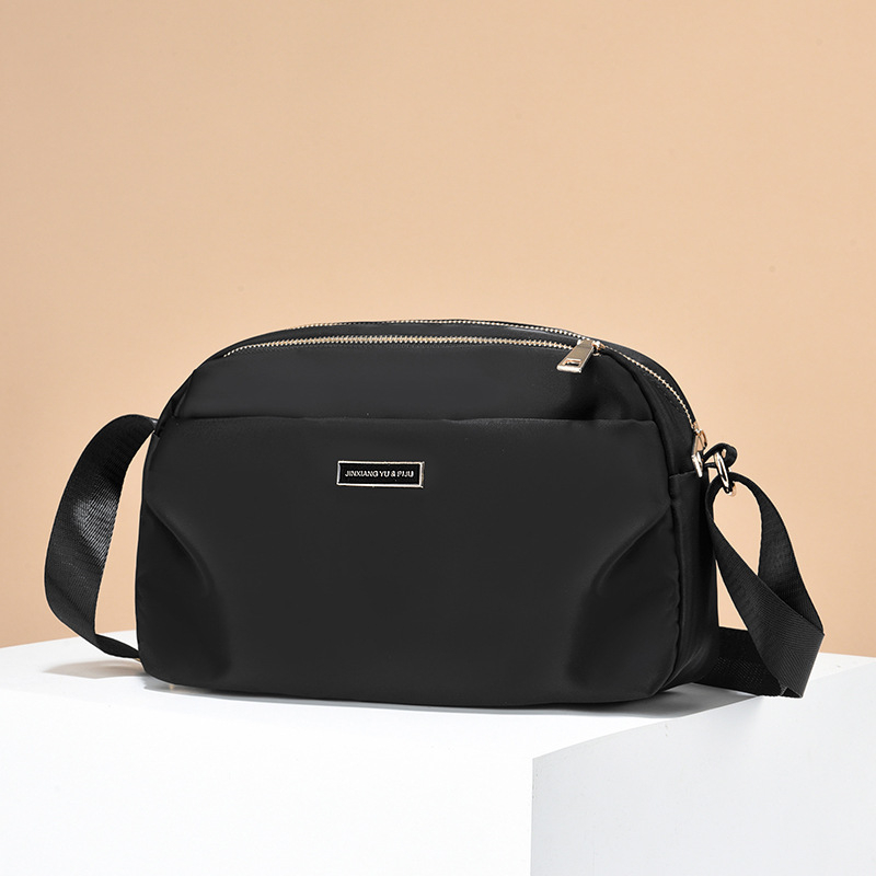 Damska torba za rame i crossbody od Oxford tkanine, horizontalni kvadratni oblik, zatvaranje na zip, PU podstava, unutarnji džep sa zipom
