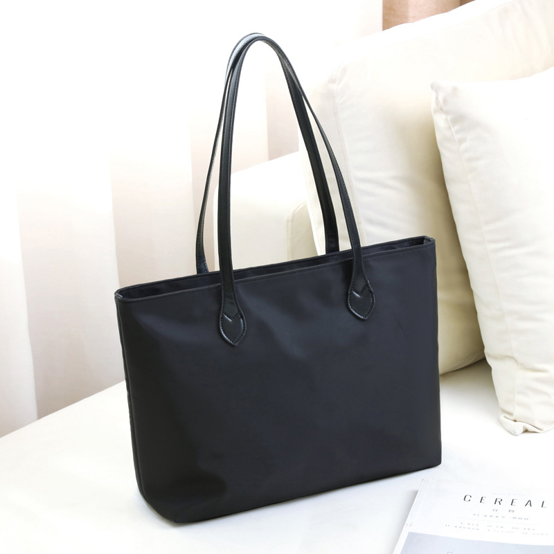 Unisex profesionalna tote torba od Oxford materijala, horizontalnog kvadratnog oblika, zatvaranje na zip, nylon podstava