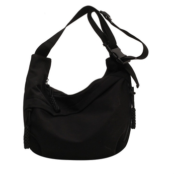 Crossbody Dumpling torba — Oxford platno, najlonska podstava, zatvaranje zatvaračem, unutarnja pretinica za telefon