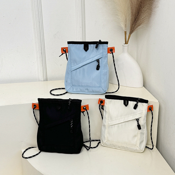 Unisex kvadratna crossbody torbica, vertikalni stil, Oxford tkanina, zatvarač sa šnimom, unutarnja džep sa zipom