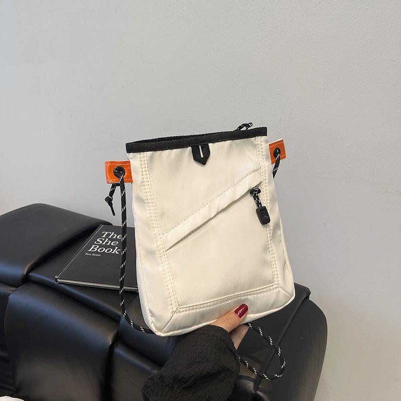 Unisex kvadratna crossbody torbica, vertikalni stil, Oxford tkanina, zatvarač sa šnimom, unutarnja džep sa zipom