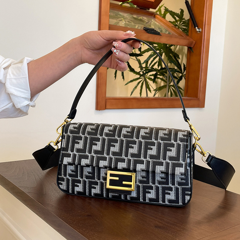 PU torba tipa lunch box, s patentnim zatvaračem, podstava Oxford, pretinac za telefon, dvostruka naramenica