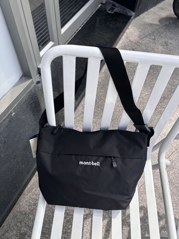 Crossbody torba 3L, Oxford materijal, zatvaranje na zip, unutarnja podstava od najlona, s jednom naramenicom