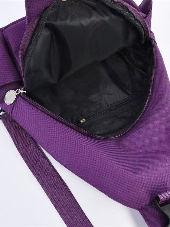 Unisex ruksak za svakodnevnu upotrebu s crossbody remenom, od Oxford platna, zatvarač, unutarnja džepa sa zatvaračem i laminiran džep, prozračan i vodootporan.