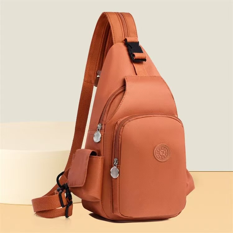 Unisex ruksak za svakodnevnu upotrebu s crossbody remenom, od Oxford platna, zatvarač, unutarnja džepa sa zatvaračem i laminiran džep, prozračan i vodootporan.