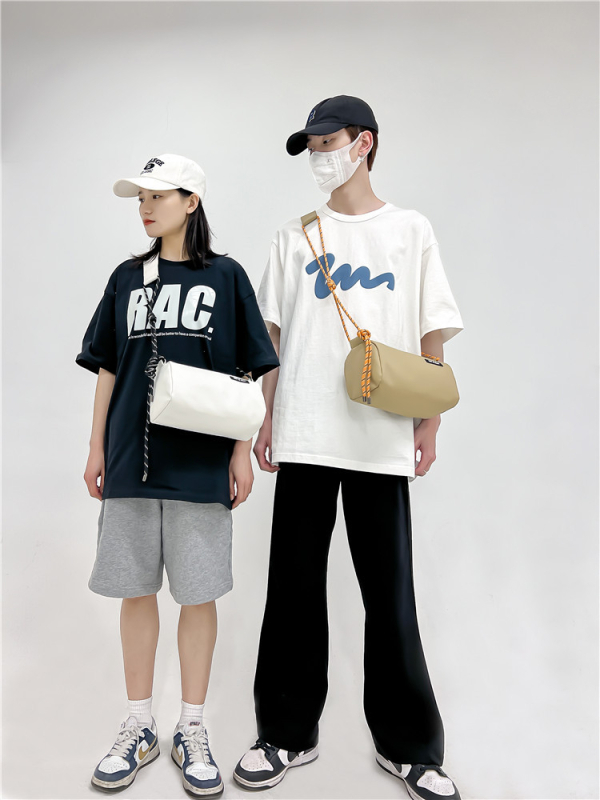 Unisex bucket torba, cilindričnog oblika, od Leather film oxford cloth, podstava od poliestera, zatvarač