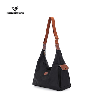 Tote táska üzleti útra, Oxford anyag, dumpling-forma, cipzáras zárás