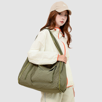 Lagana ženska torba za rame s crossbody naramenicom, horizontalni kvadratni oblik, Leisure travel stil, Oxford materijal, zatvarač, laminirani unutarnji džep
