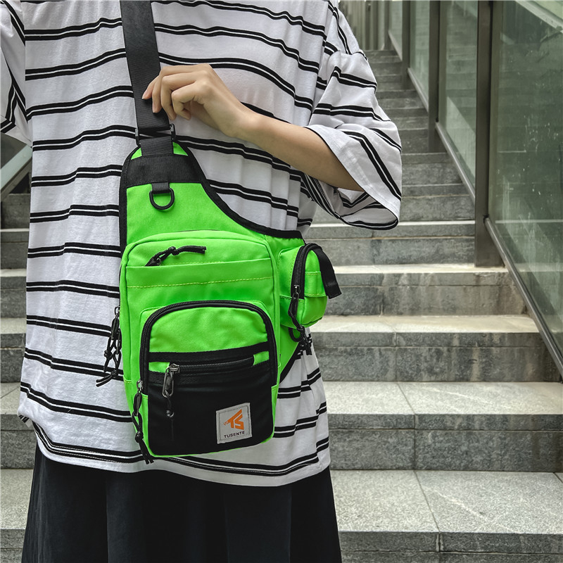 Crossbody torba, gradski stil, Oxford platno, zatvarač, vertikalni kvadratni oblik, džep za telefon