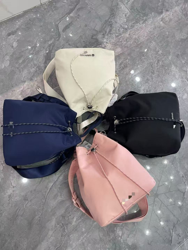 Torba bucket s vezicom – kapaciteta 5L, Oxford platno, gradski stil, džep na zip i džep za telefon