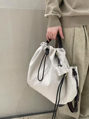 Oxford materijal ruksak, zatvaranje na šnuru, džep za laptop, džepovi sa zip zatvaračima, vodootporan