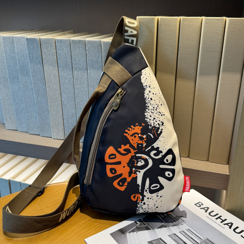 Torba za rame crossbody, vodootporna Oxford tkanina, gradski minimalistički stil, zatvaranje na zip, unutarnji pretinci: pretinac sa zipom, pretinac za mobitel, pretinac za dokumente, laminirani pretinac sa zipom