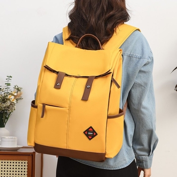 Női nejlon hátizsák cipzárral, poliészter bélés, belső patch zseb, tavasz 2025