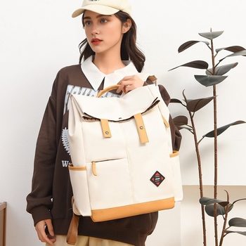 Női nejlon hátizsák cipzárral, poliészter bélés, belső patch zseb, tavasz 2025