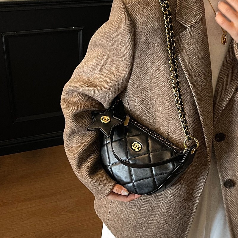 Oxford vodootporna torbica s lancem, Chanel-stil prešivan dijamantni uzorak, polumjesnog oblika, preko ramena, srednje veličine