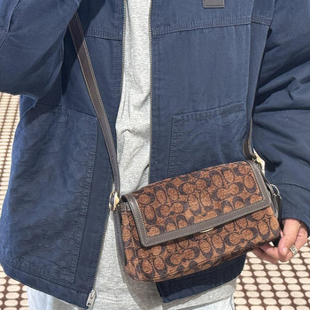 Torba preko tijela s preklopom u leopard uzorku - retro Etta, mala kvadratna torba, gradski stil, jesen-zima 2025
