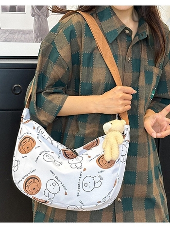 Crossbody torba u obliku dumplinga, unisex stil, Oxford tkanina, najlonska podstava, zatvaranje zatvaračem